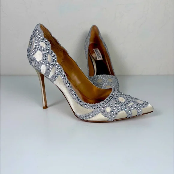 Badgley Mischka "Rouge" Heels Women's Size 6 1/2 Ivory Embellished Formal Pumps - Picture 14 of 14